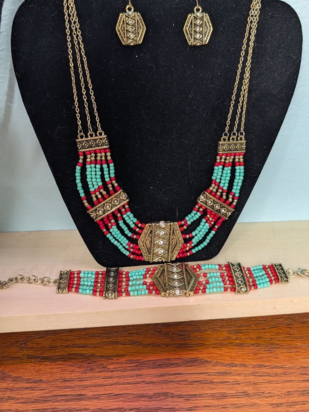Vintage Southwestern Turquoise & Red Seed Bead 3-Piece Jewelry Set